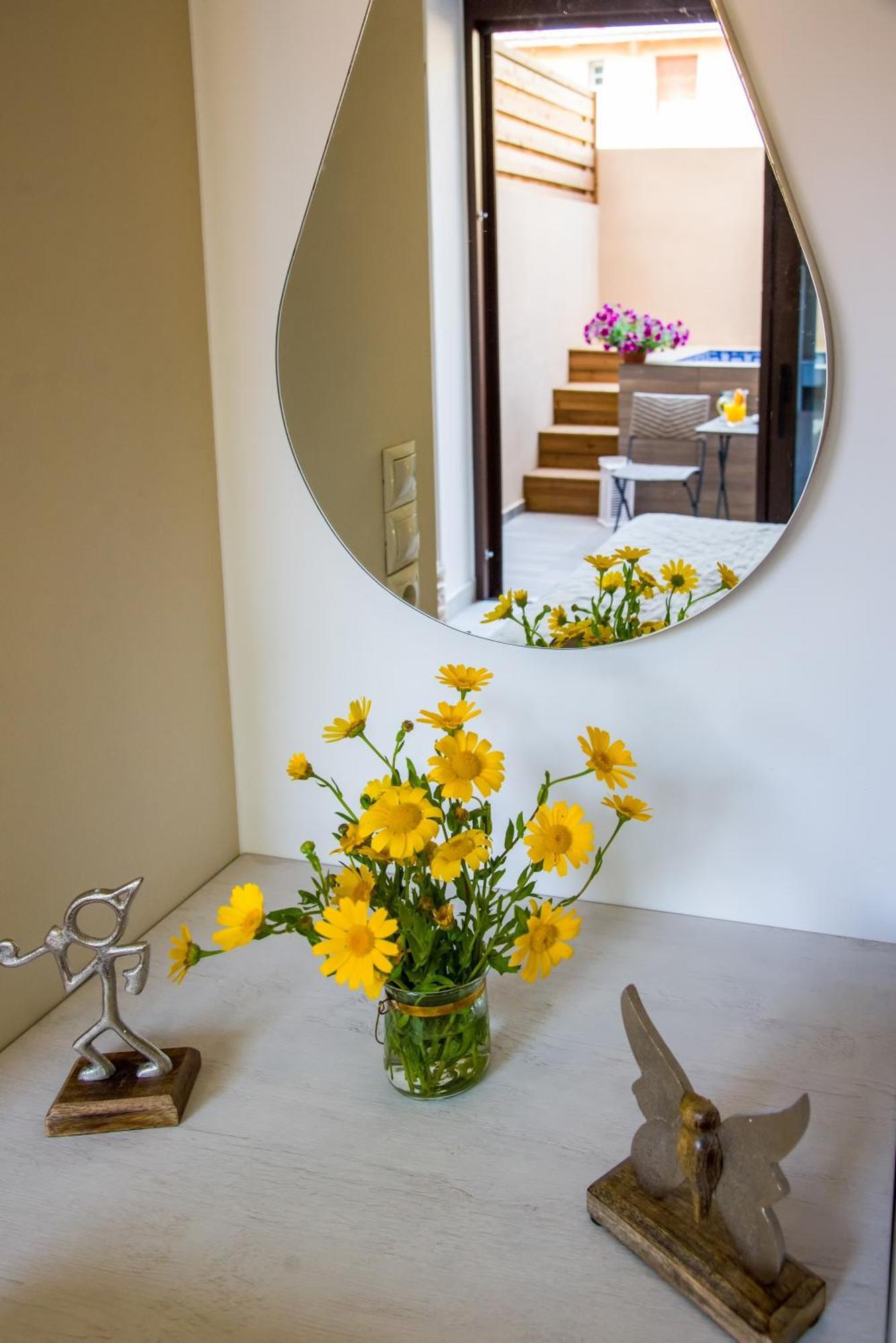 Aretousa Suites Ханя Екстериор снимка